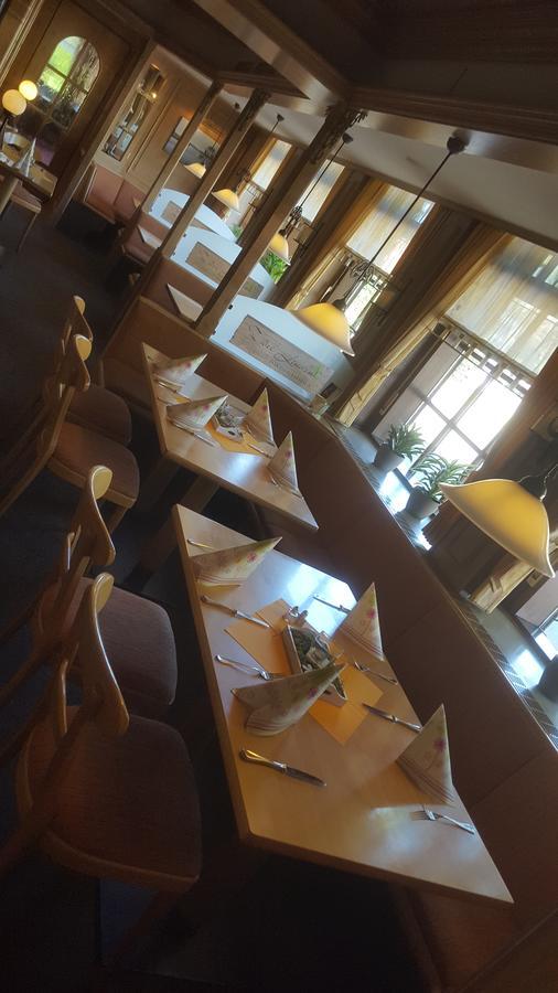 Hotel Zwei Linden - Links Der Elbe - Niedersachsen Balje Екстериор снимка