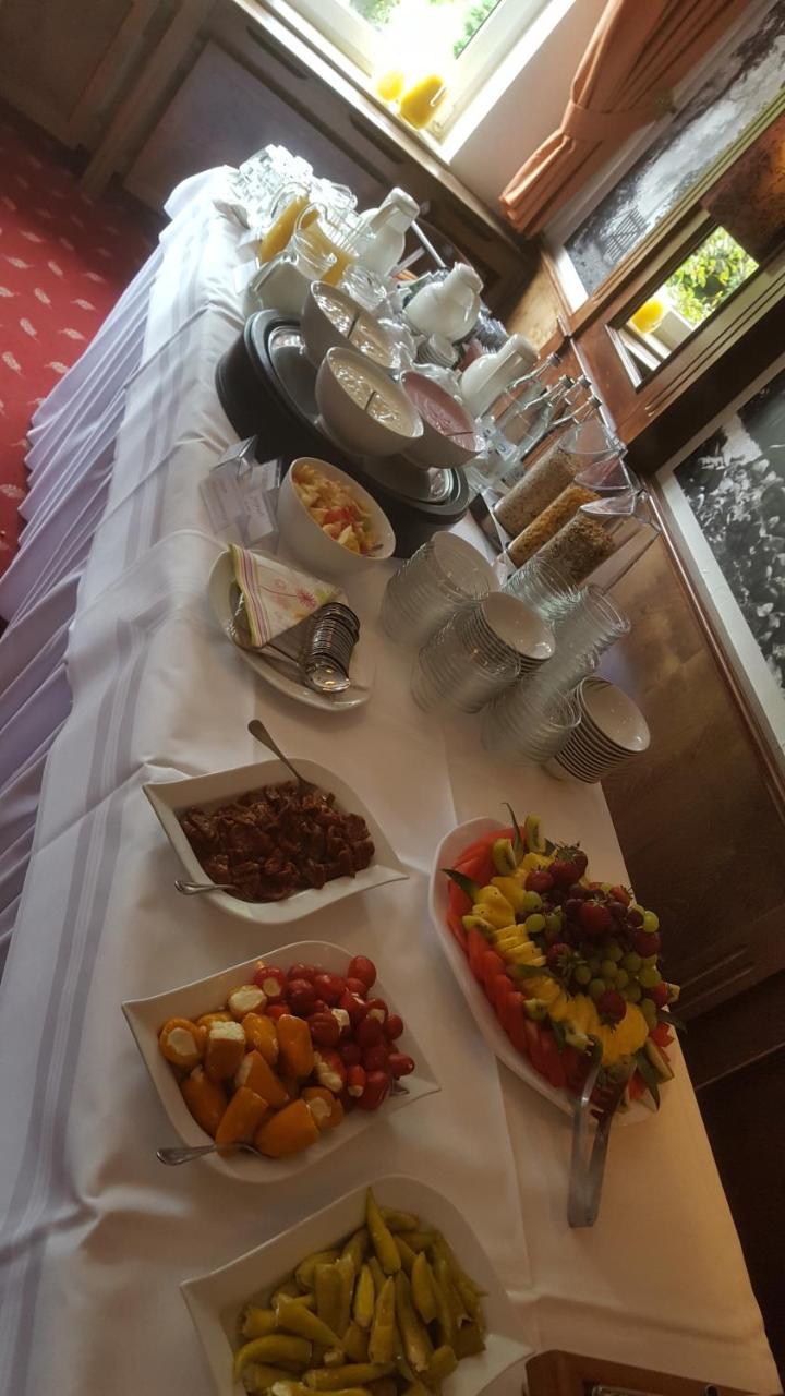 Hotel Zwei Linden - Links Der Elbe - Niedersachsen Balje Екстериор снимка